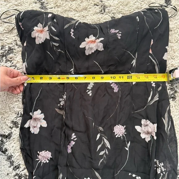 Katie May
Nami Gown - Picture 12 of 12